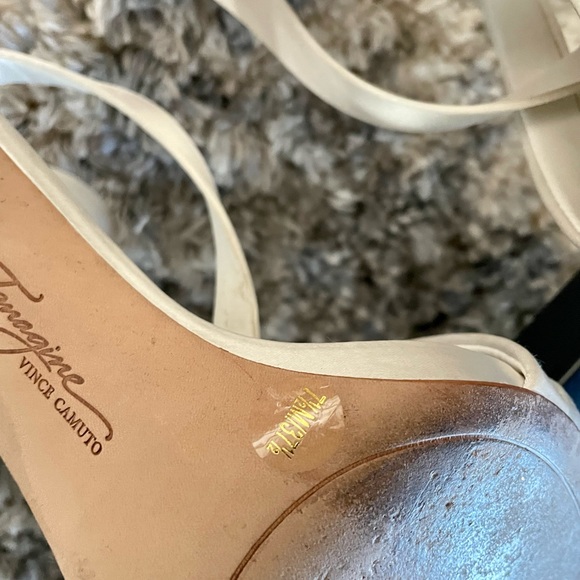 Vince Camuto Devinhara Ankle Strap Sandal - Picture 10 of 11